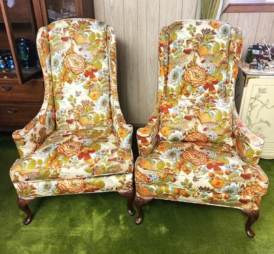 Lot #20 Set of 2 Vintage Winged-Back Chairs - MCM Silver Craft Furniture Company