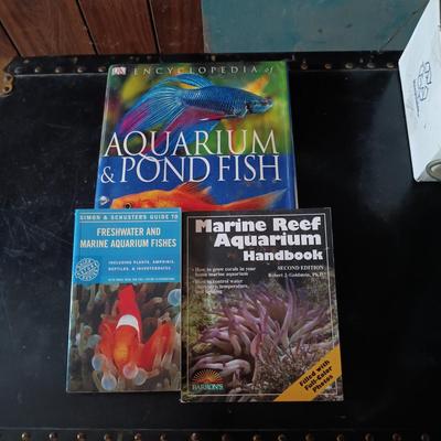 LOT 273: Vertical 10-Gallon Fish Tank with Accessories