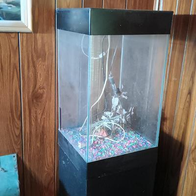 LOT 273: Vertical 10-Gallon Fish Tank with Accessories
