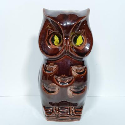LOT 275: Vintage Marble-Eyed Owl, Pottery Skull & Pumpkin Ghost Candle