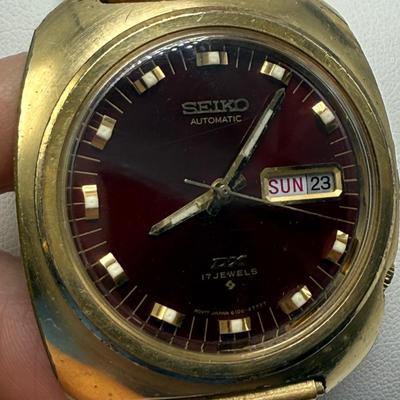 Men’s Seiko DX 17 Jewels and Sport 150 Watches (ST-HS)
