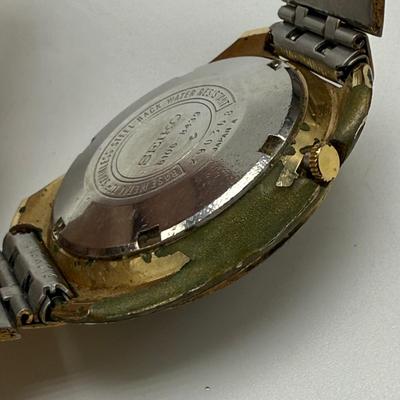 Men’s Seiko DX 17 Jewels and Sport 150 Watches (ST-HS)
