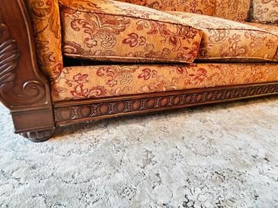 THIS SOFA IS VERY COMFY AND OFFERS UNDENIABLE ELEGANCE TO THE ROOM