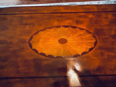 BEAUTIFUL INLAID WOOD. COFFEE TABLE