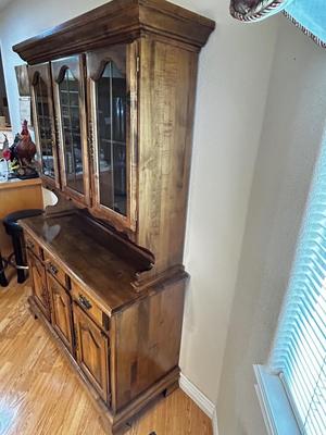 KINCAID SOLID WOOD HUTCH