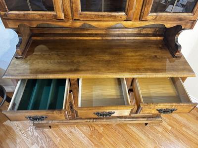 KINCAID SOLID WOOD HUTCH