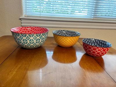 3 COLORFUL NOWAN MIXING/SERVING BOWLS