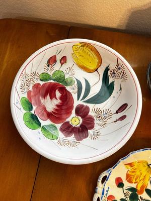 LOVELY FLORAL PRINT SERVING DISHES AND DISH TOWELS