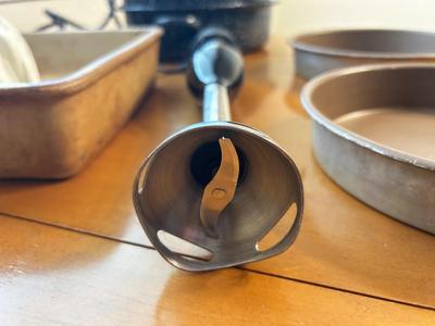 PAMPERED CHEF STONEWARE DISH, KITCHEN-AID MIXER/BLENDER, SMALL ROASTER & MORE