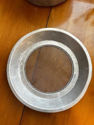 AN ASSORTMENT OF BAKEWARE