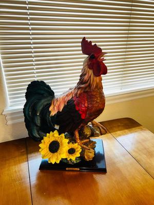 LIFE SIZE COLORFUL ROOSTER, THE LEONARDO COLLECTION