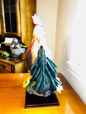 LIFE SIZE COLORFUL ROOSTER, THE LEONARDO COLLECTION