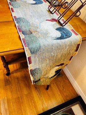 ROOSTER UTENSIL HOLDER AND FREE STANDING ROOSTER DECOR PLUS MORE