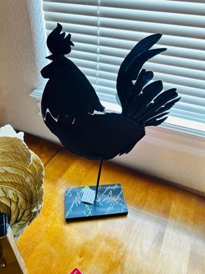 ROOSTER UTENSIL HOLDER AND FREE STANDING ROOSTER DECOR PLUS MORE