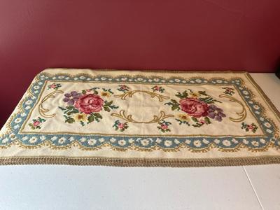 Table runner