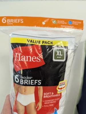 Men's Shirts Size L/XL Hanes Briefs XL