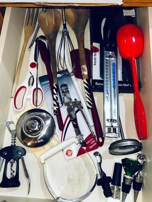 KITCHEN UTENSILS