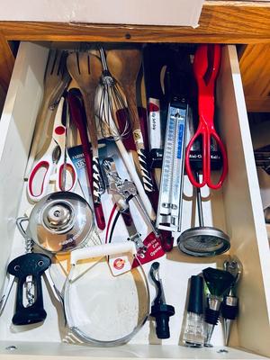 KITCHEN UTENSILS