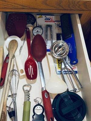 KITCHEN UTENSILS
