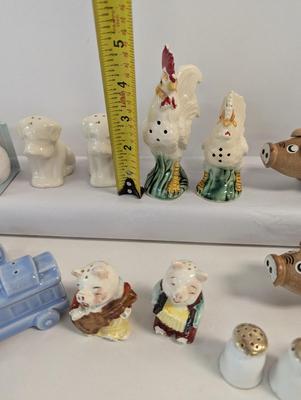 Vintage Salt & Pepper Shakers