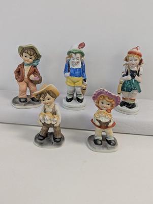Porcelain Farm Kids Boys & Girls Figurines