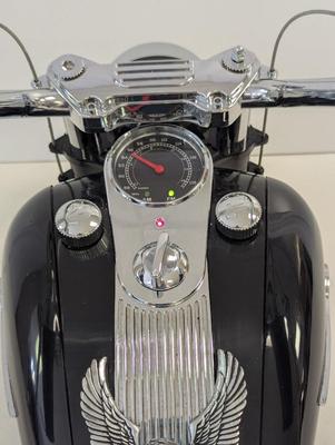 Working Harley Davidson AM/FM Tank Radio Battery Operated