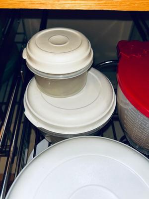 SILICONE HOT PLATE HOLDERS, ROLLING PIN, FOOD STORAGE AND MORE