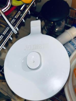 SILICONE HOT PLATE HOLDERS, ROLLING PIN, FOOD STORAGE AND MORE