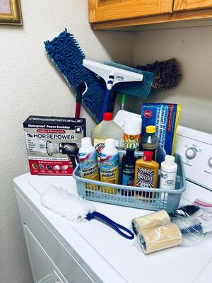 CORDLESS RECHARGEABLE WATERPROOF HORSEPOWER SCRUBBER, AND HOUSEHOLD CLEANERS