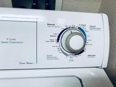 WHIRLPOOL COMMERCIAL QUALITY SUPER CAPACITY PLUS WASHING MACHINE