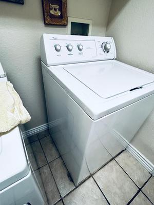 WHIRLPOOL COMMERCIAL QUALITY SUPER CAPACITY PLUS WASHING MACHINE