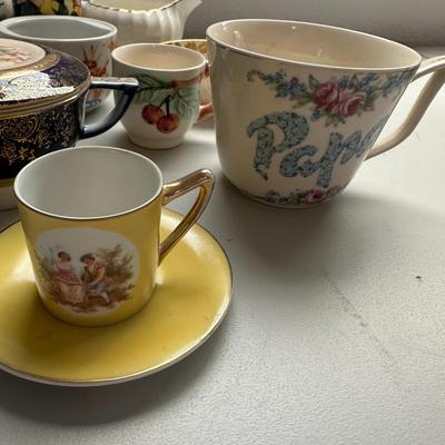 Porcelain Teacup Lot