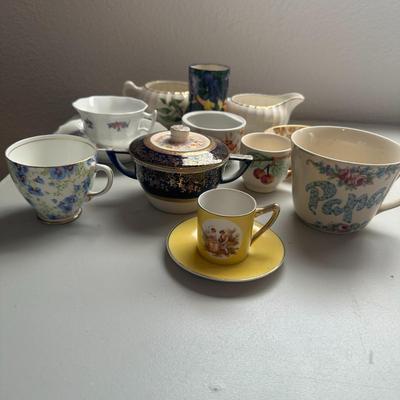 Porcelain Teacup Lot