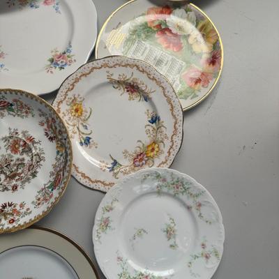 Sale Photo Thumbnail #606: Different patterns, ages and styles