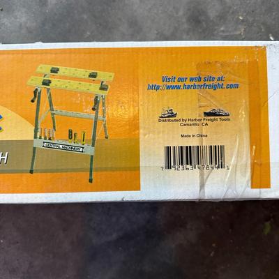 Foldable Work Bench with Vise