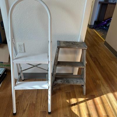 Step Ladders Lot