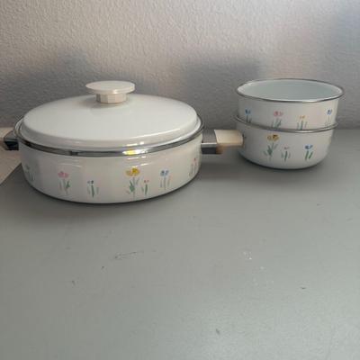 Cookware Lot