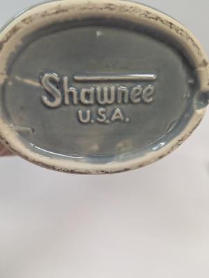 Vintage MCM Shawnee USA Pottery Vase