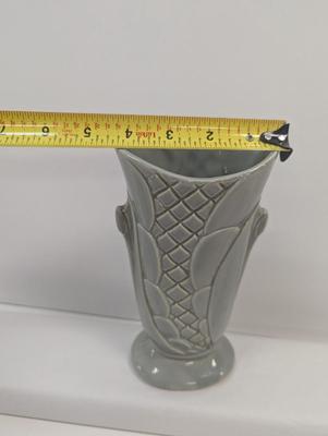 Vintage MCM Shawnee USA Pottery Vase