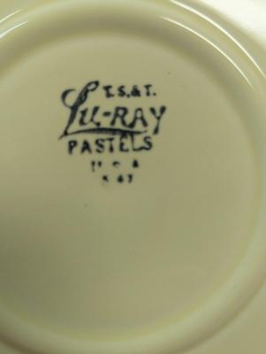 4 Luray Pastels Grille Sectional Yellow Plates