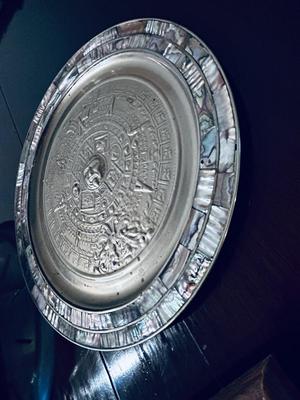 DON FALLWELL ART, MOTHER OF PEARL DECORATED PLATE FROM MEXICO AND QUARTZ WALL CLOCK