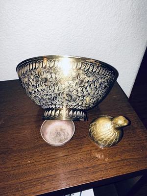 BEAUTIFUL HAND ETCHED ART BRASS BOWL, BRASS QUAIL AND SMALL DISH