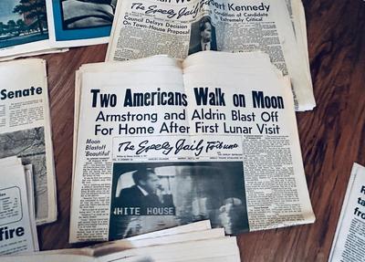 NEWS PAPER'S FEATURING HISTORICAL EVENTS