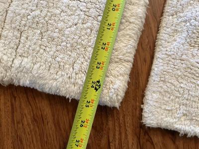 NICE QUALITY THICK BATH RUGS