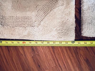 NICE QUALITY THICK BATH RUGS