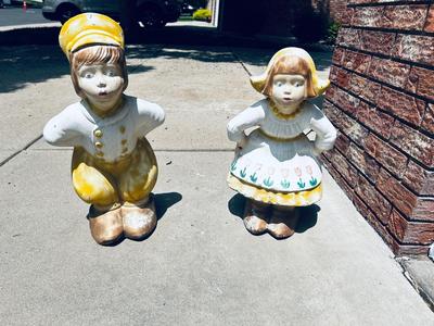 LITTLE CONCRETE DUTCH BOY AND GIRL