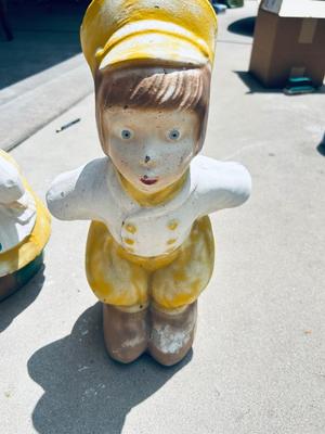 LITTLE CONCRETE DUTCH BOY AND GIRL