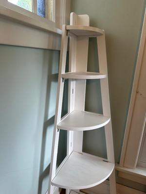 Ladder Corner shelf