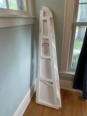 Ladder Corner shelf