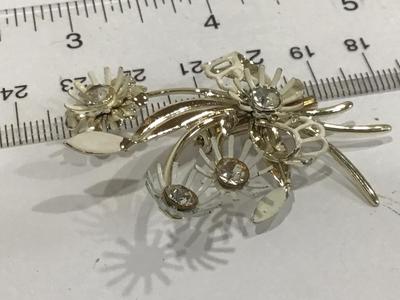 Vintage Brooch Rhinestone